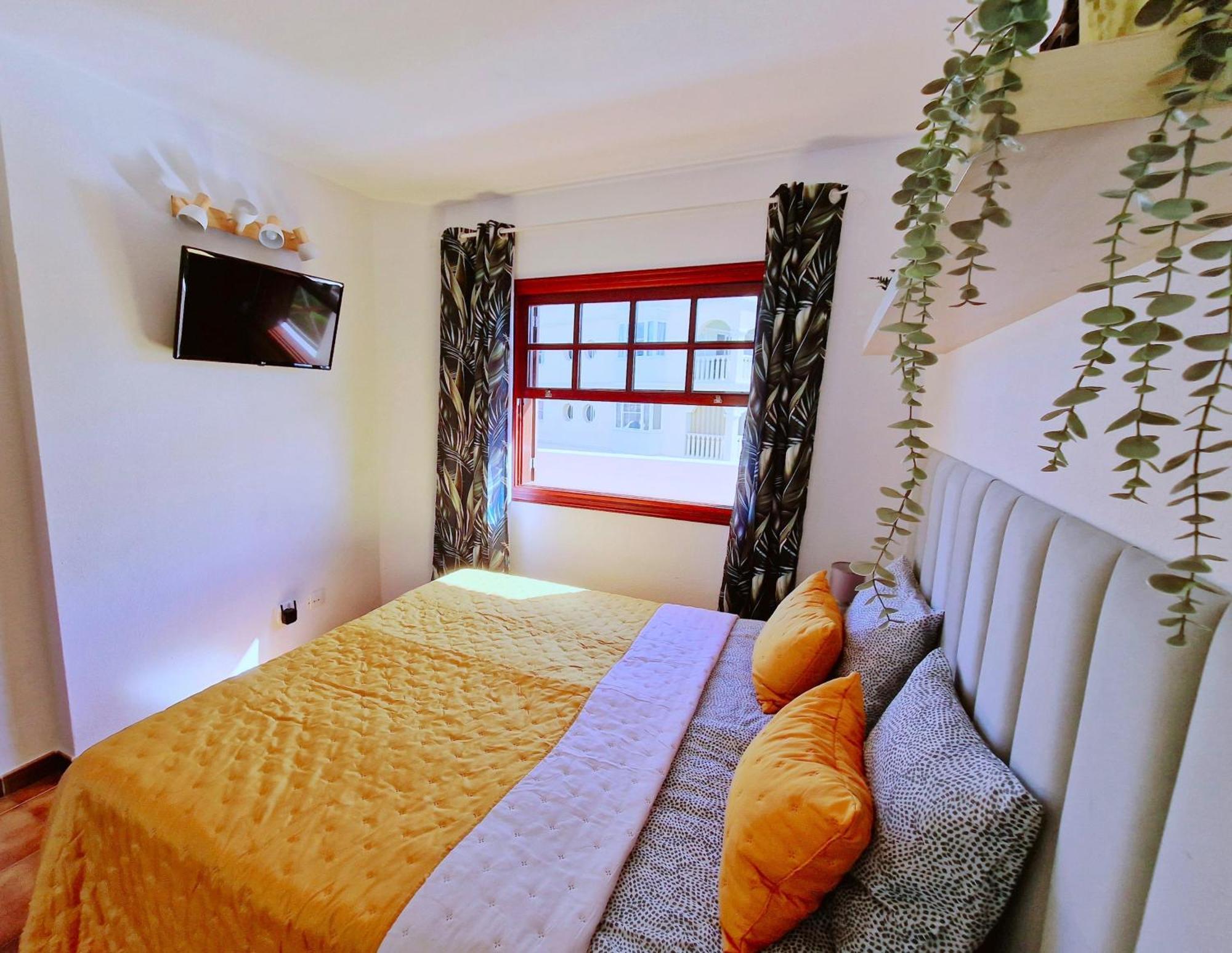 Strelitzia Apartment - Ocean View & Heated Pool San Miguel de Abona Esterno foto